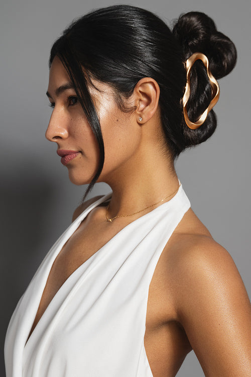 The Hair Edit Goddess Clip in models hair