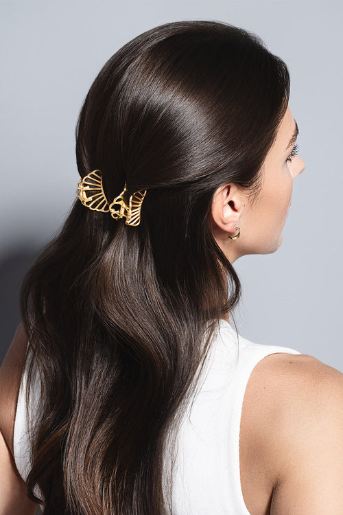 brunette model with Petite Gilded Mermaid Claw Clips in her hair