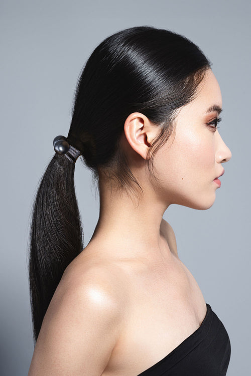 the hair edit orb duo hair tie in ponytail 